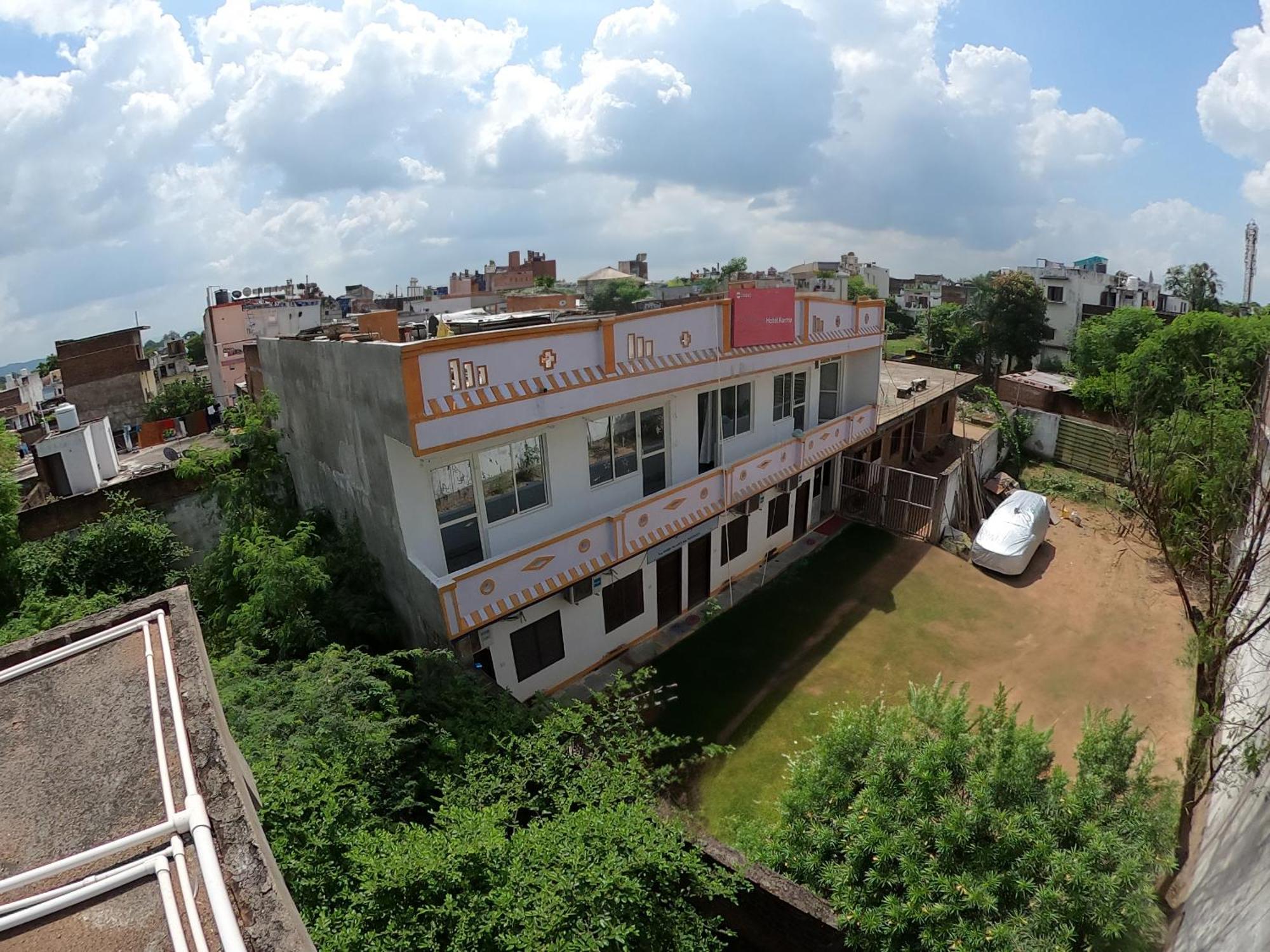 Karma Hostel Khajuraho Exterior photo