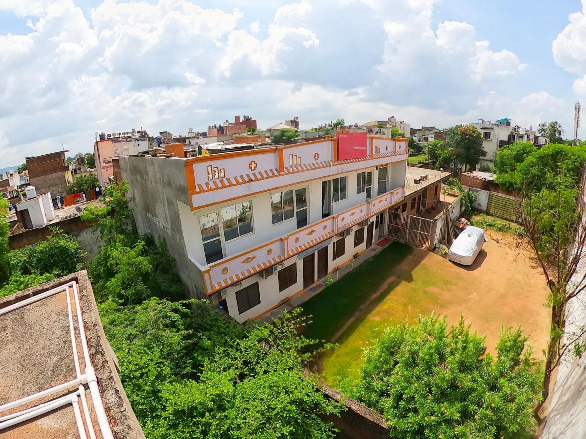 Karma Hostel Khajuraho Exterior photo